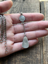 Load image into Gallery viewer, Turquoise Mountain Daisy Drop Lariat Style Necklace, 18-19” Long
