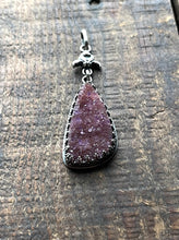 Load image into Gallery viewer, Natural Raw Amethyst Druzy Pendant, 17.5-18.5” Bar Link Chain
