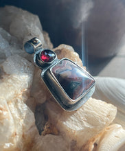 Load image into Gallery viewer, Red Plains Pendant, Garnet and Idaho Painters Palette Jasper-agate

