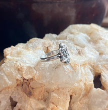 Load image into Gallery viewer, Serena Art Nouveau Lady Ring
